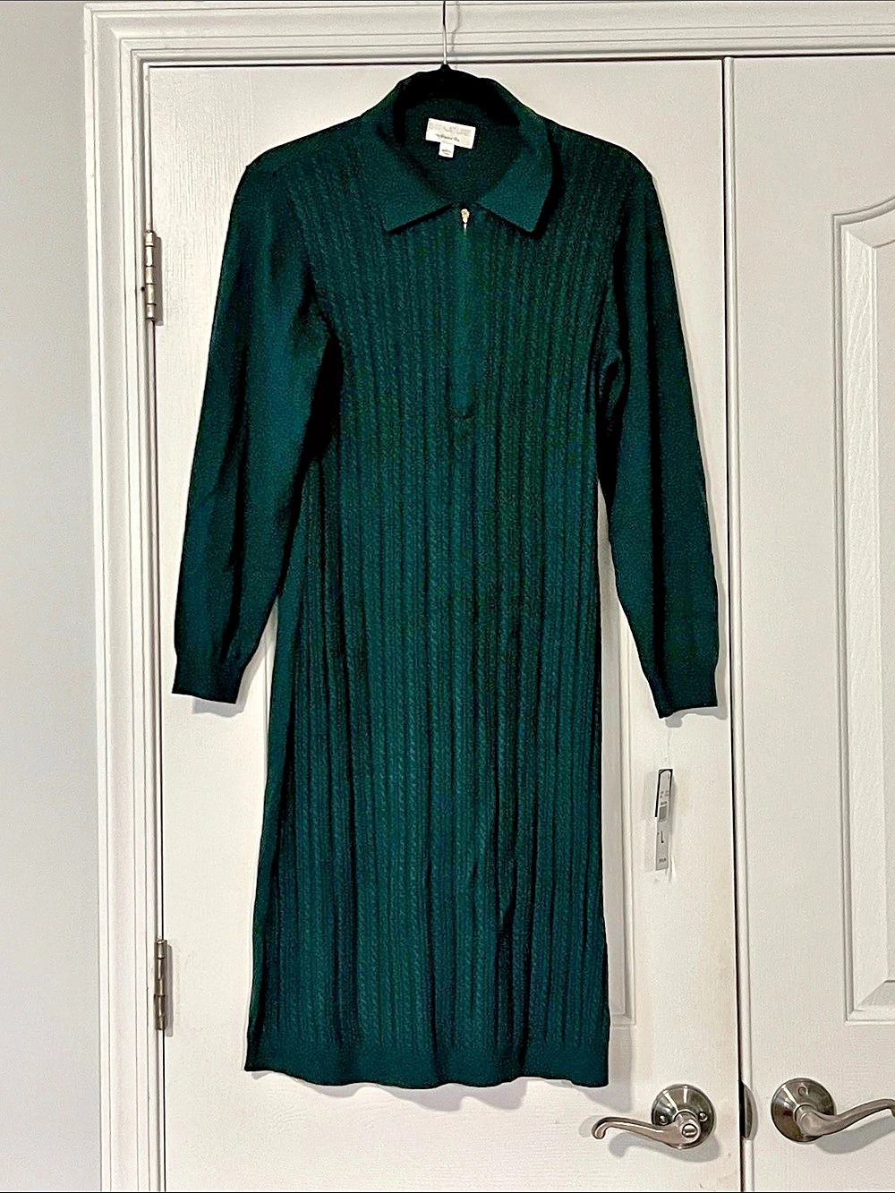 Signature by Robbie Bee Cable Knit Zip Front Dress Midi Dress in Deep Green